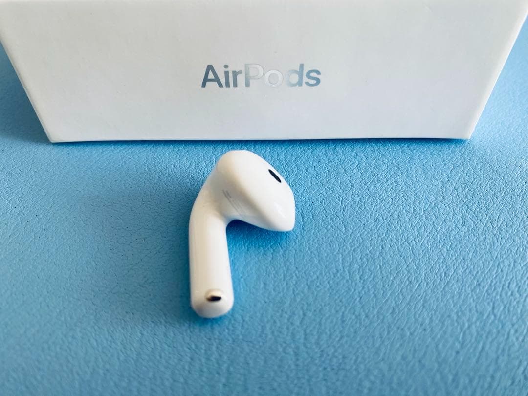 AirPods 第4世代 L片耳 左耳のみ イヤホン A3056 IWWK