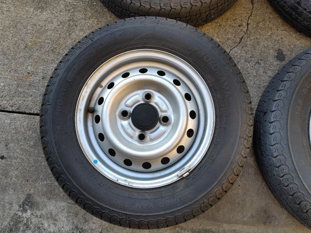 v*r様 145/80R12