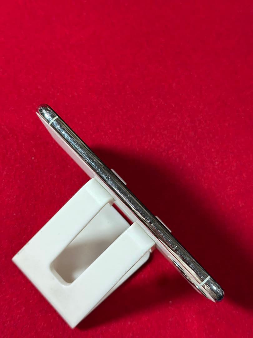 【8203】iPhone 11PROシルバー 64GB simフリー