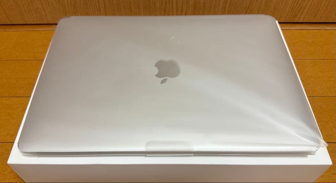 半使用近いMacbook air M1-16-256 Office付き