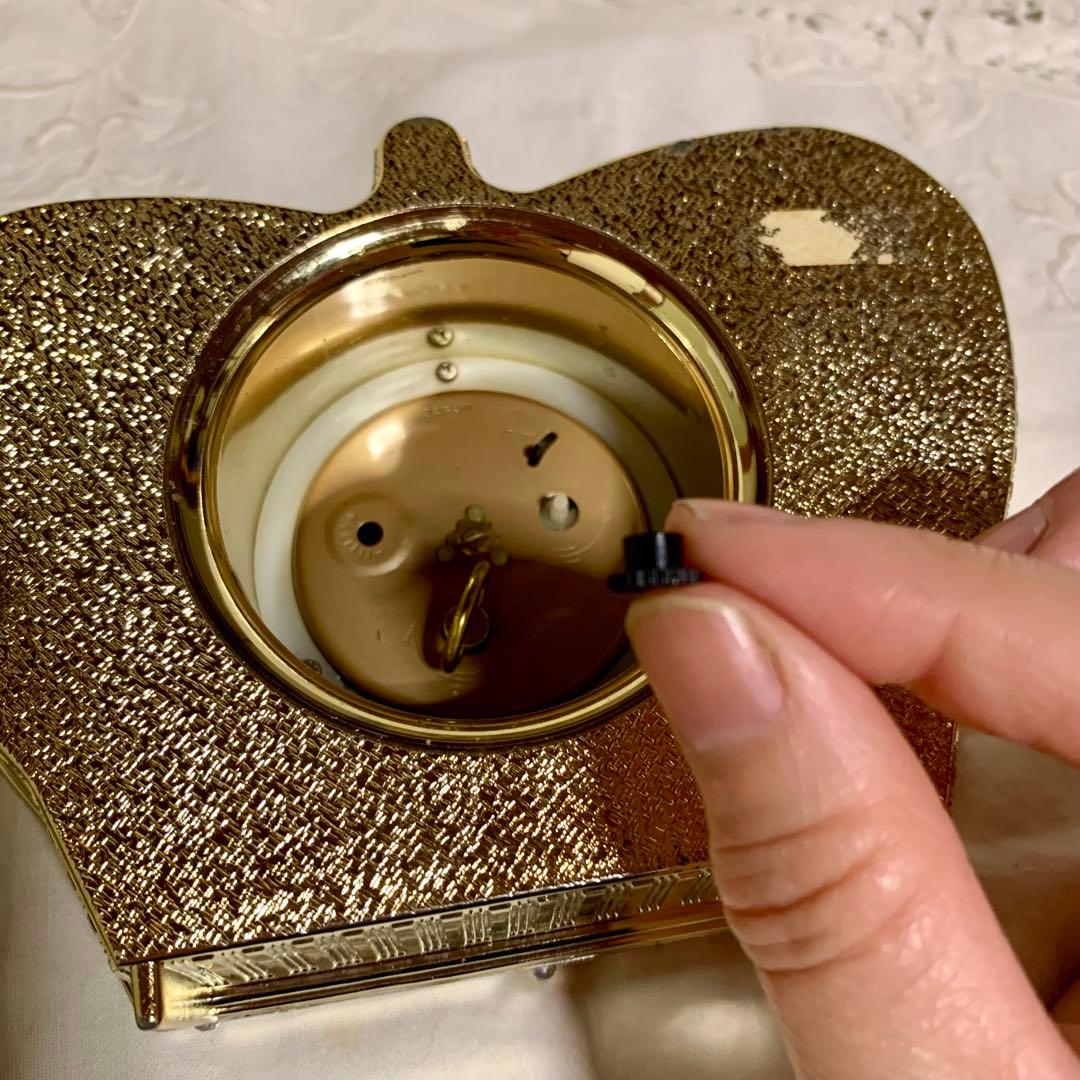 1990年代　UN レトロで珍しい手巻き式置き時計　稼働品