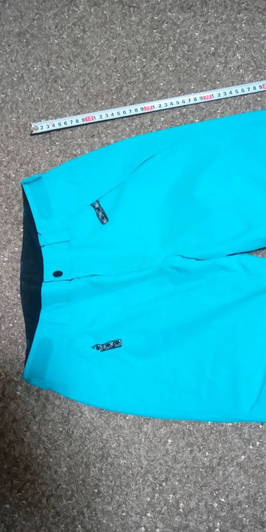 オニール　アクア　ターコイズ スノーボードパンツ 女性用　60 新品　タグ付