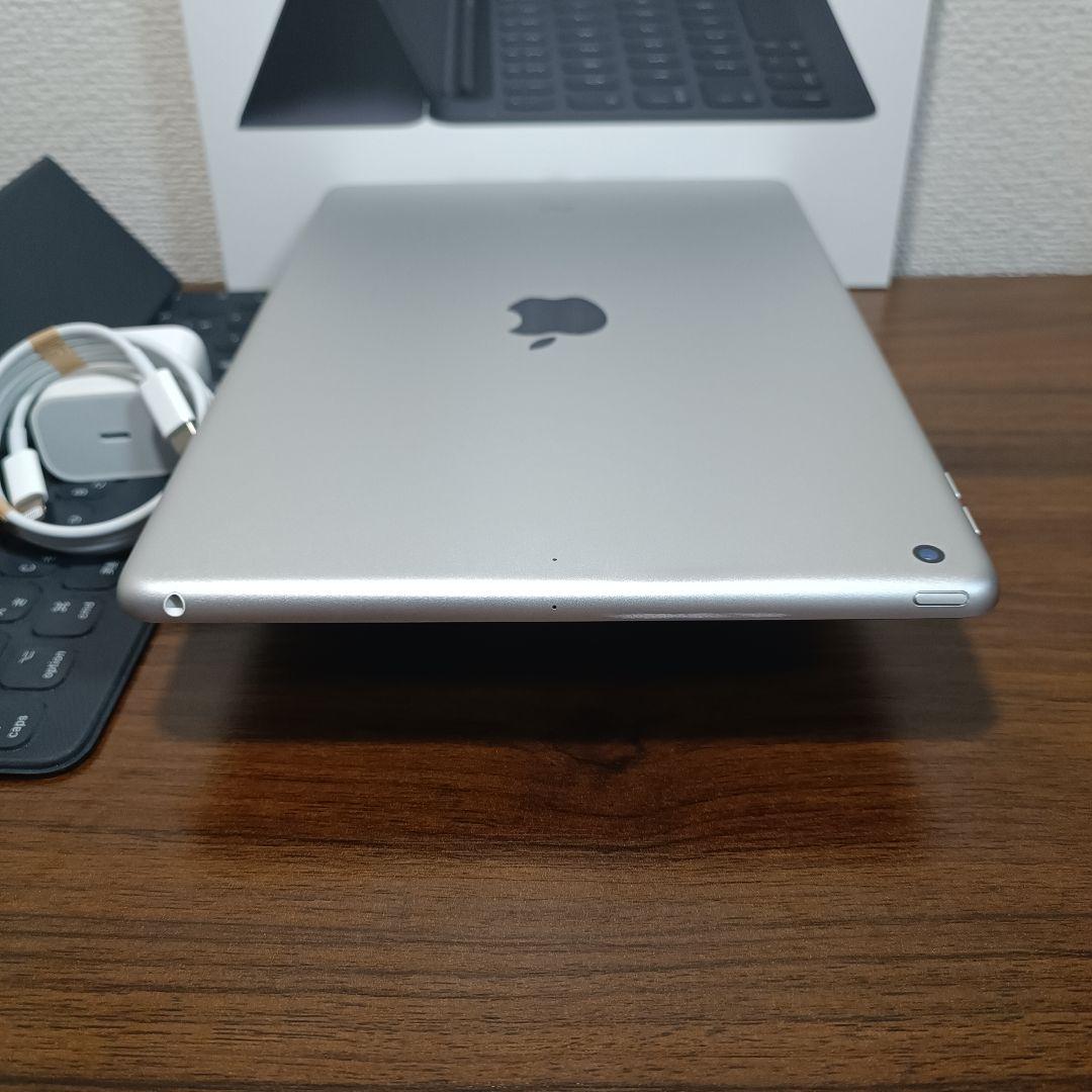 iPad 第9世代 64GB、Apple Smart Keyboard