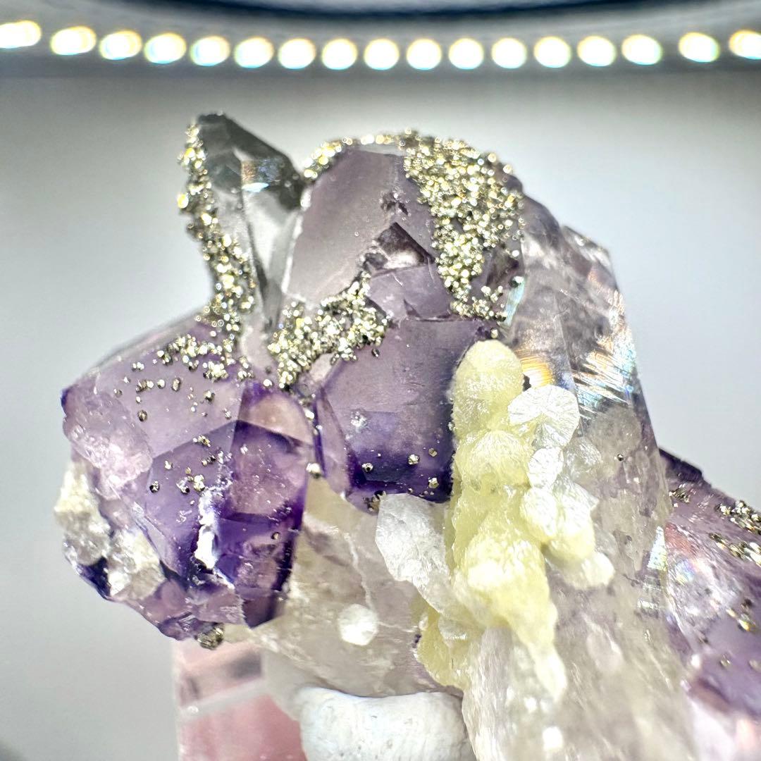 576 中国 内モンゴル産 フローライト&パイライト&クォーツ