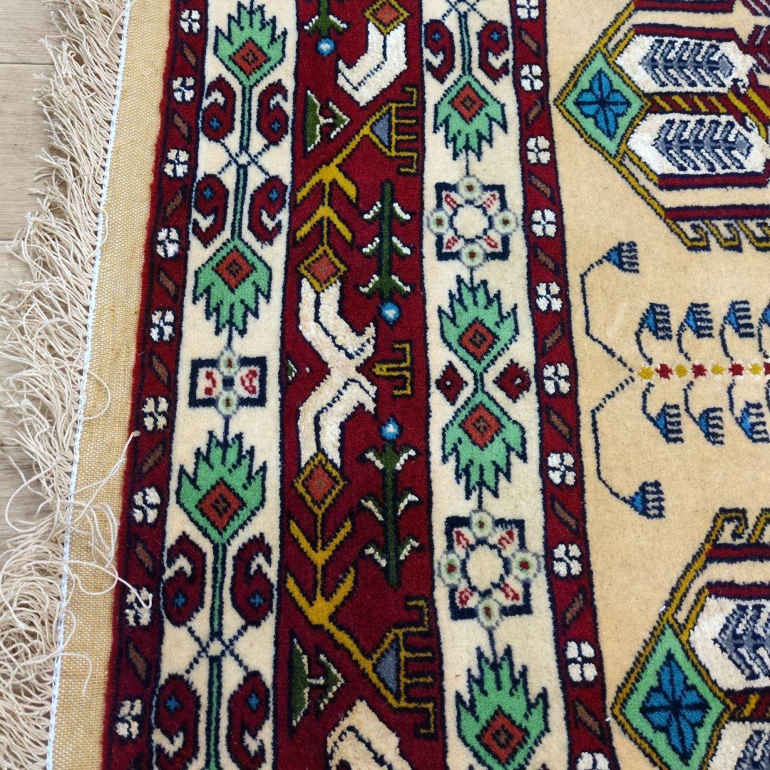 ペルシャ絨毯 新品 192x135 手織り クルド・ グーチャン産 persia