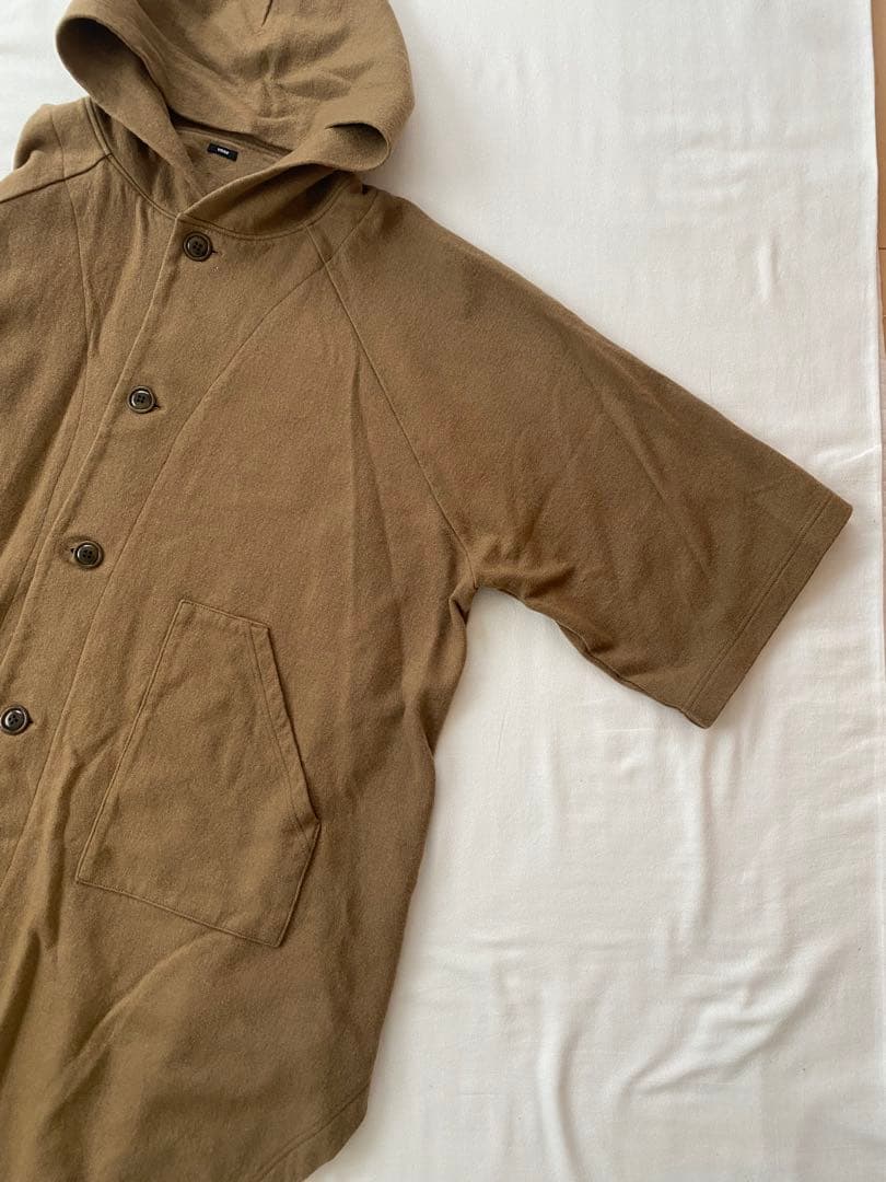 ほぼ未使用　TISSU｜圧縮 ウール ニット ポンチョ コート　ワイド　ベージュ