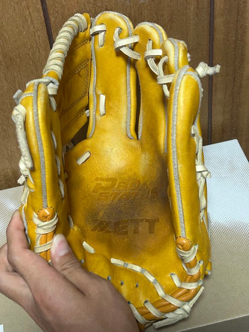 ZETTプロステイタス　二塁手、遊撃手用　硬式グローブ