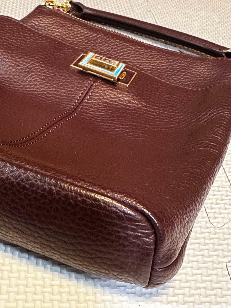 ATAO ホリデー／撥水レザーのデイリーポシェット　ミニショルダー