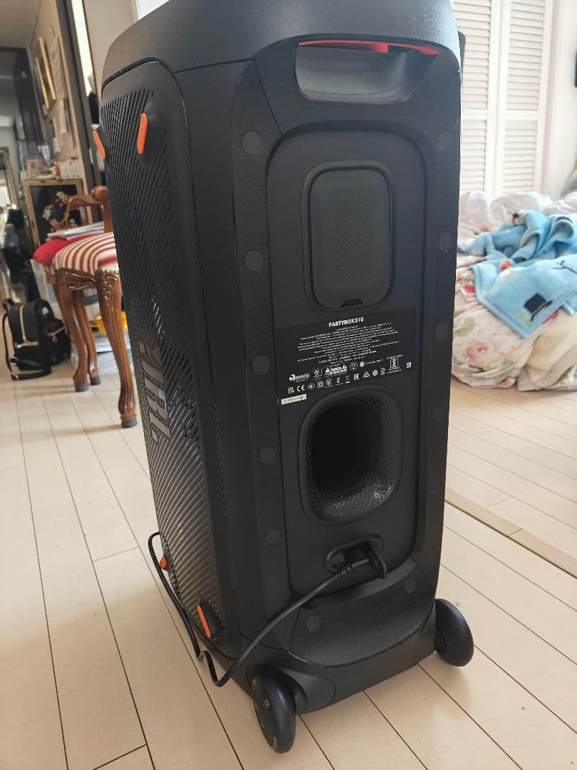 JBL partybox310ワイヤレススピーカー キャスター付き