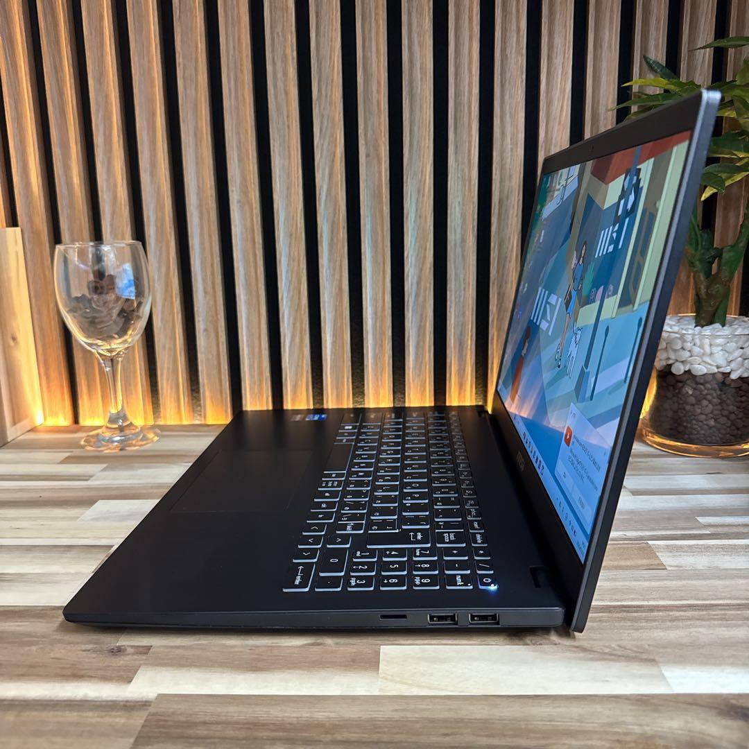 極美品2024年モデル‼️MSI Modern☘最新第13世代☘人気ノートパソコン