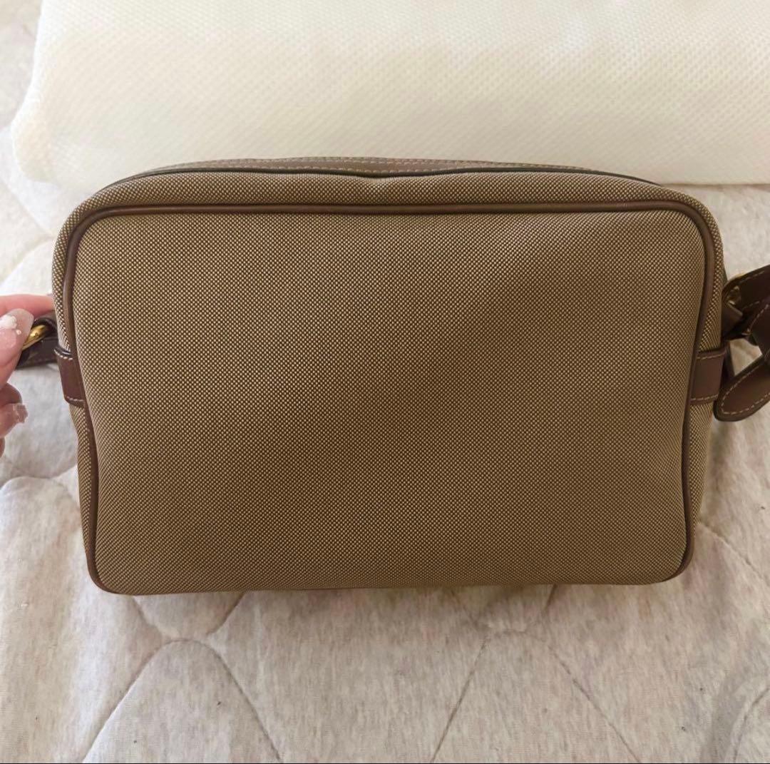 PRADA ベージュショルダーバッグ