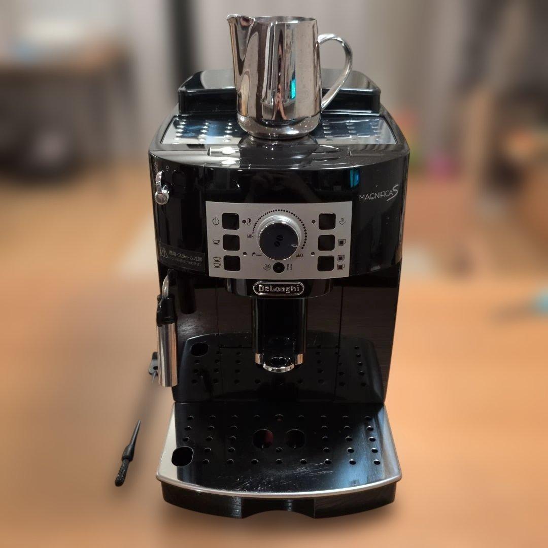 デロンギ Magnifica S ブラック ミルクジャグ付き