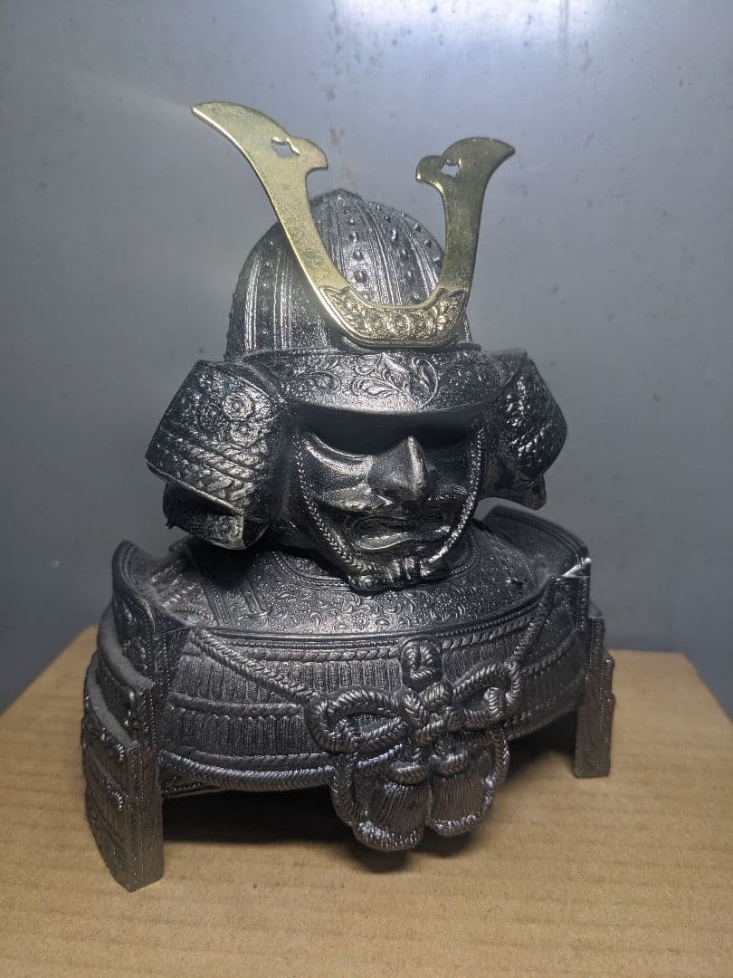 ニッカウィスキー G&G 鎧 兜　甲冑ボトルカバー 戦国武将 金属製