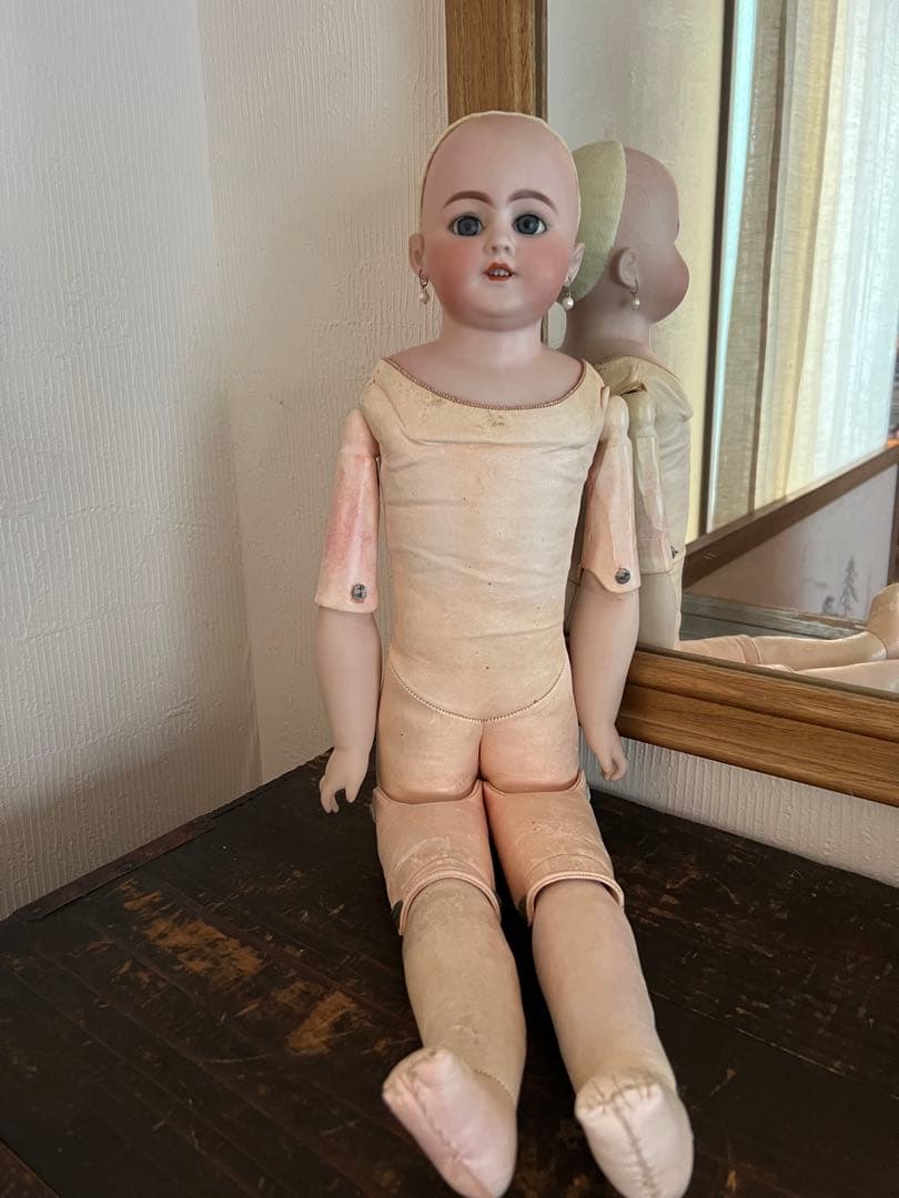 ドイツのアンティーク　ビスクドール