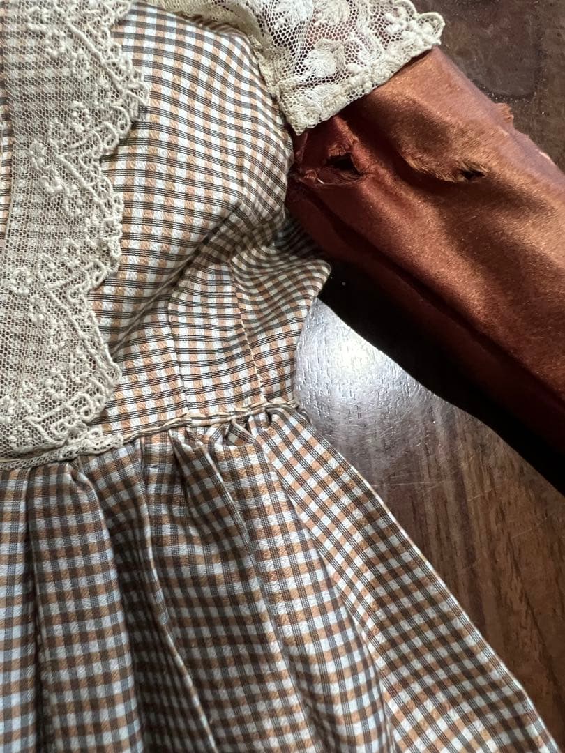 ドイツのアンティーク　ビスクドール