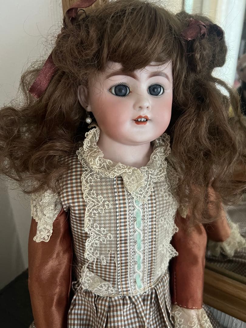 ドイツのアンティーク　ビスクドール