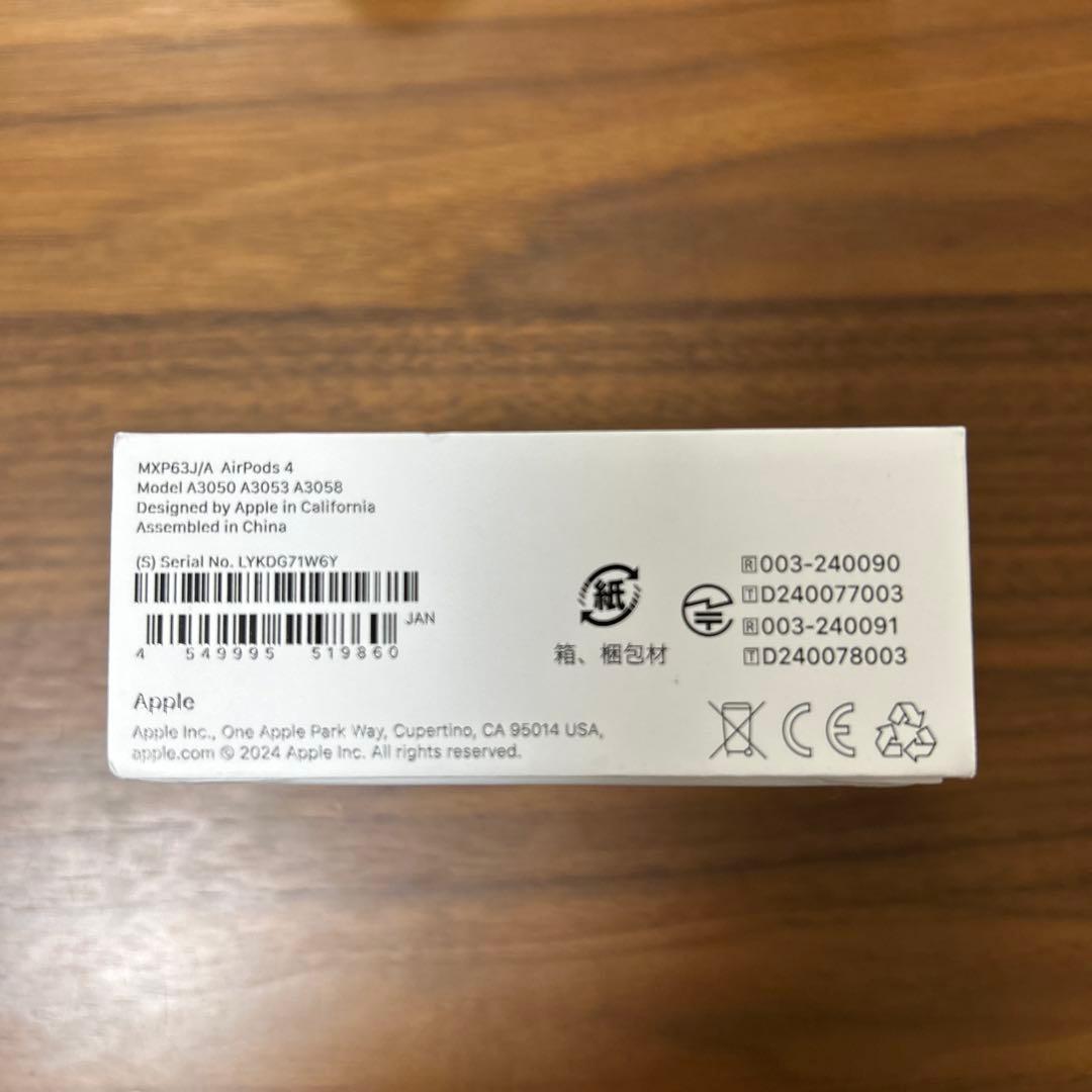 Apple AirPods 4 本体