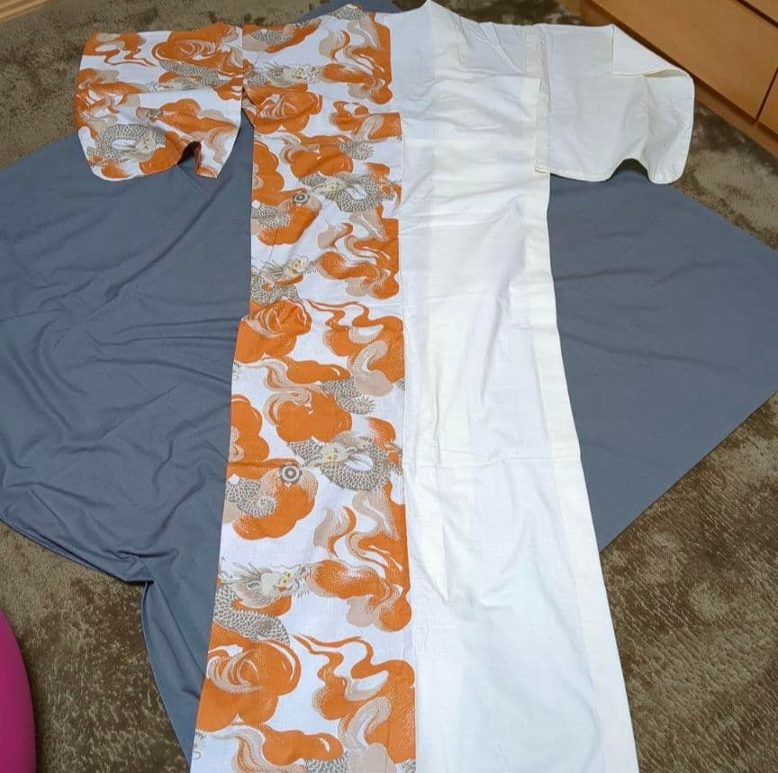 撫松庵　片身替わり　浴衣　龍