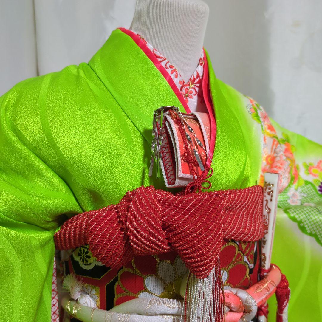 七五三　７歳用 昭和レトロ　鮮やか着物　小物一式付き