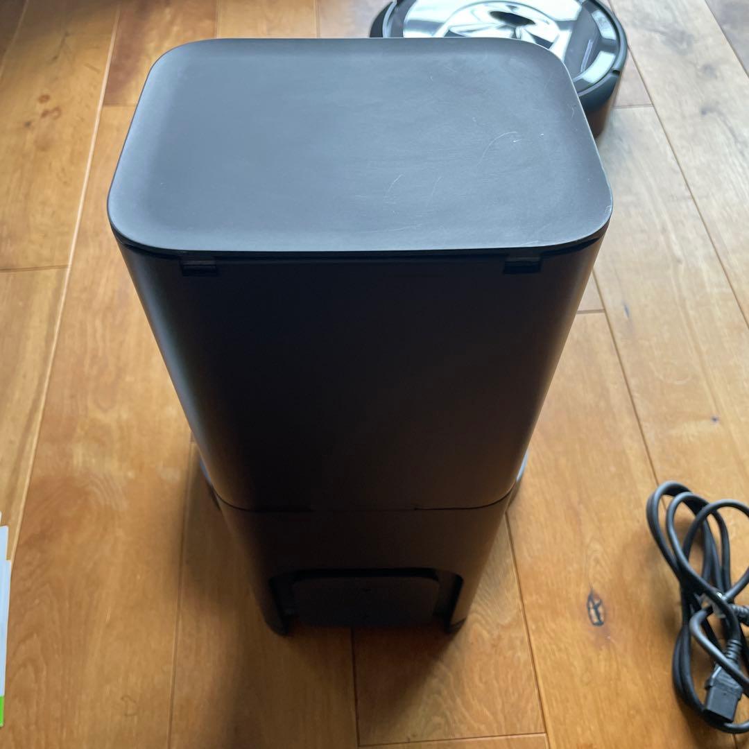 Roomba i7+クリーンベース付 ロボット掃除機 本体 ルンバ