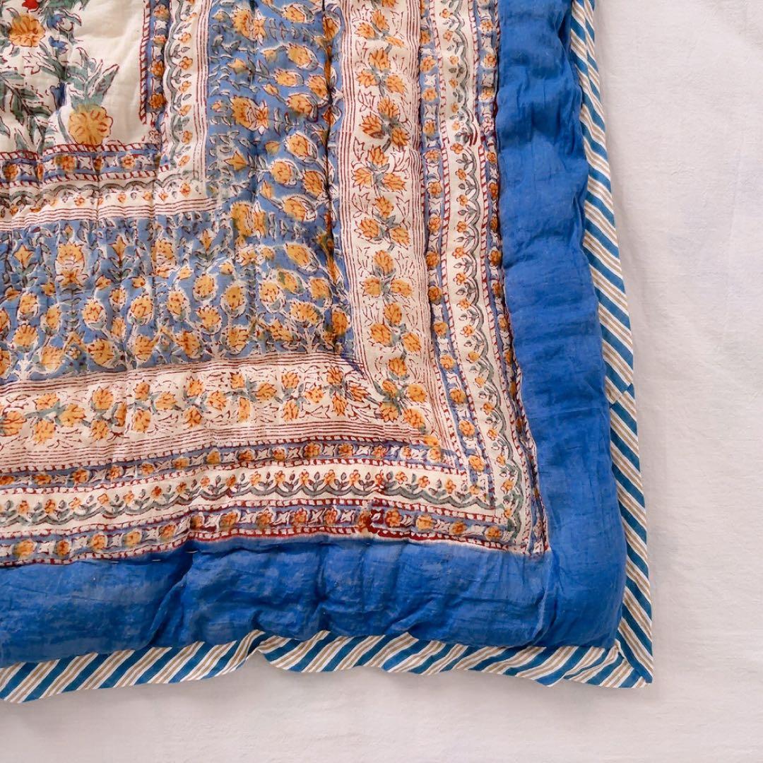 ブロックプリントキルト　インドの布団　ソファーカバー　ベッドカバー　キルト