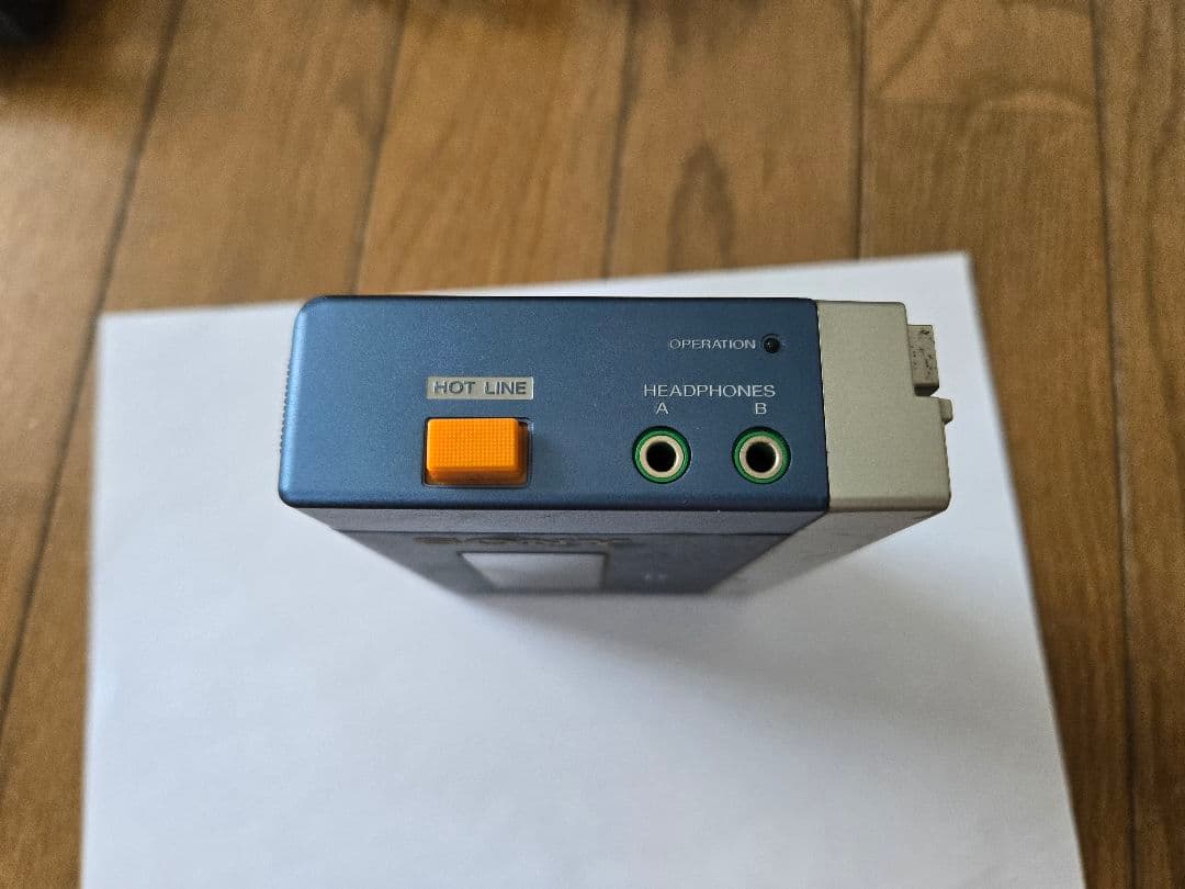 ソニー　ウォークマン　ジャンク品　イヤホン+ケース付き