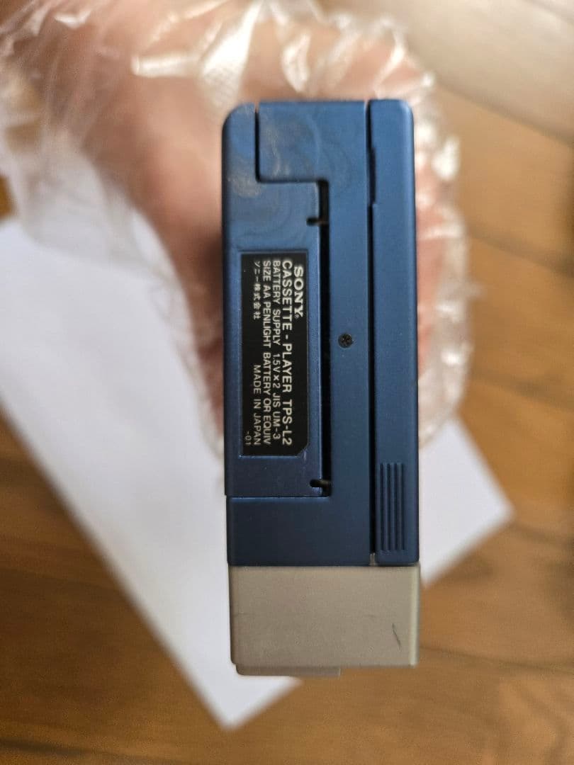 ソニー　ウォークマン　ジャンク品　イヤホン+ケース付き