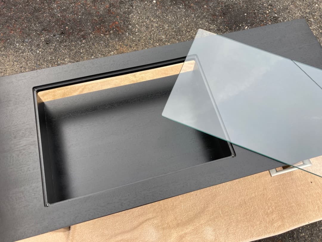 特価❗️大塚家具　木製リビングテーブルガラス天板　モダン黒ローテーブル 引き出し