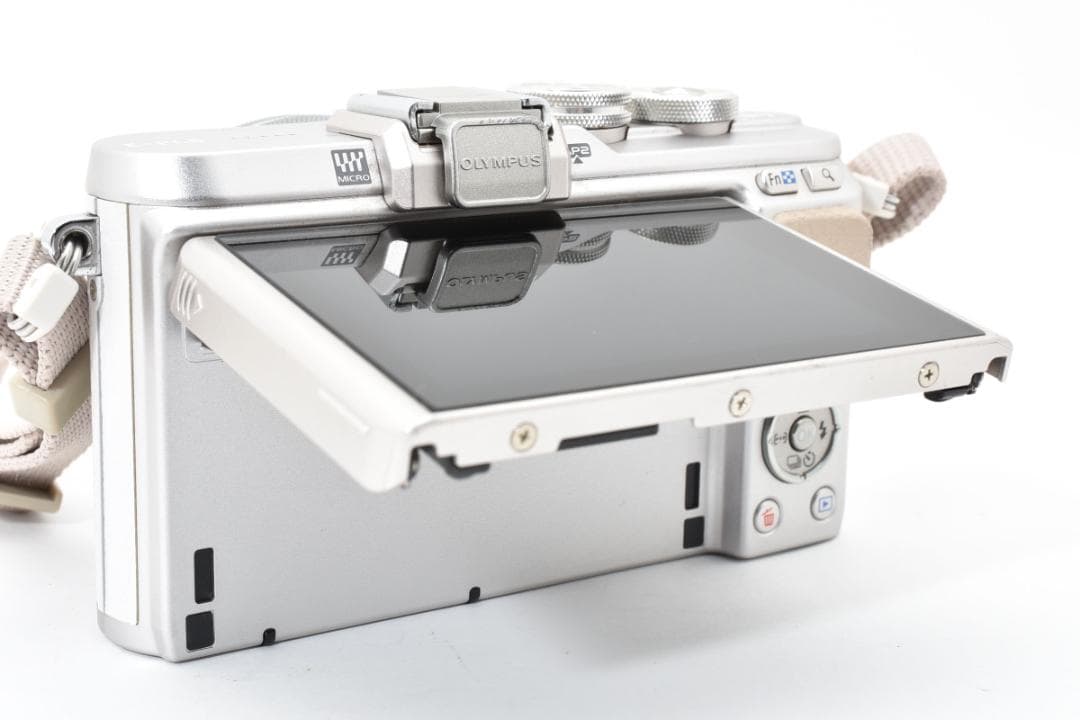 【極美品】OLYMPUSオリンパス PEN E-PL8ホワイト14-42ｍｍ