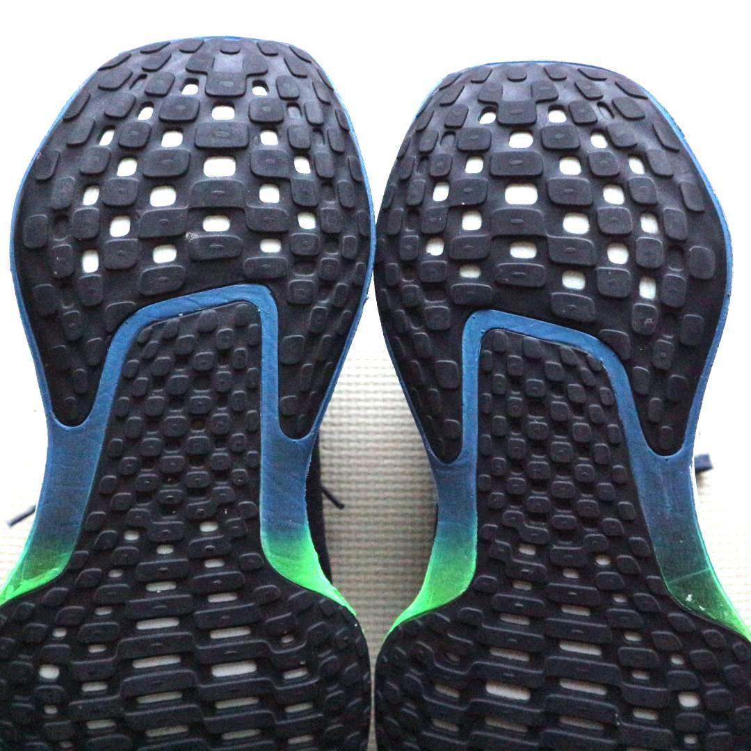 美品ナイキ 27.5cm インヴィンシブル3 厚底 ランニングシューズ マラソン