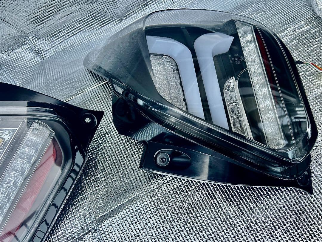 ZC33Sスイフトスポーツ SONAR製LEDテールランプ