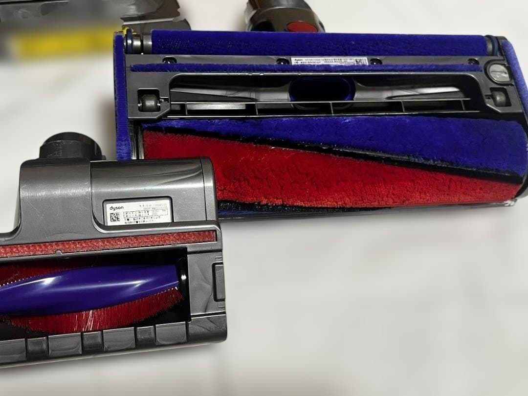お買い得！47分稼働Dysonダイソン　サイクロンクリーナーSV12/V10良品