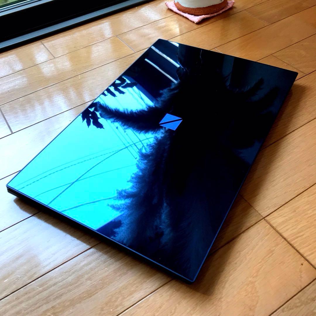 NEC LaVie VEGA Direct 4K【プレミアムミラーガラス天板】