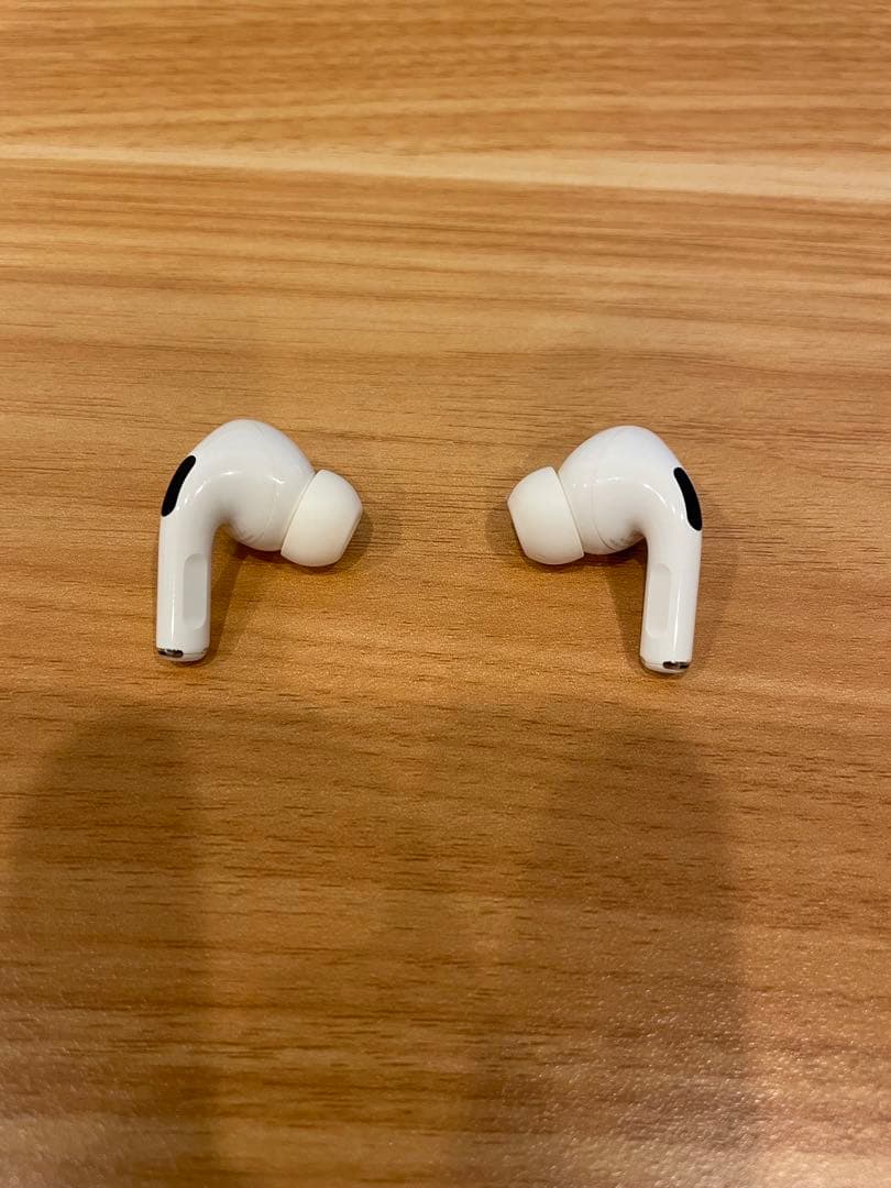AirPods Pro 右イヤホン雑音