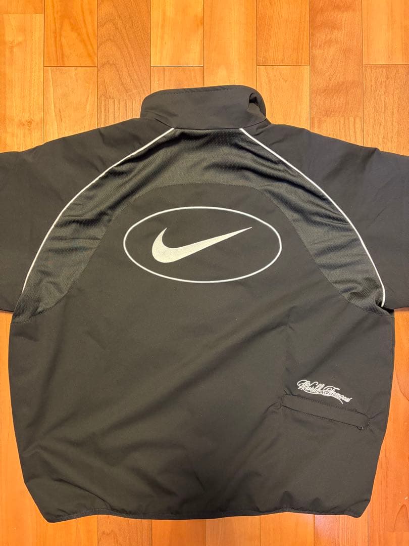 Nike supremeブラック ナイロンジャケット
