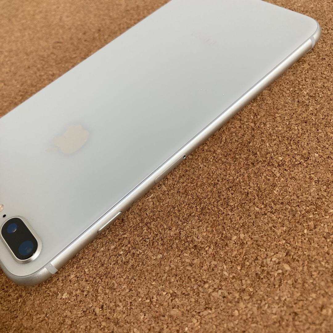 4043【早い者勝ち】電池新品☆iPhone8Plus 64GB SIMフリー☆