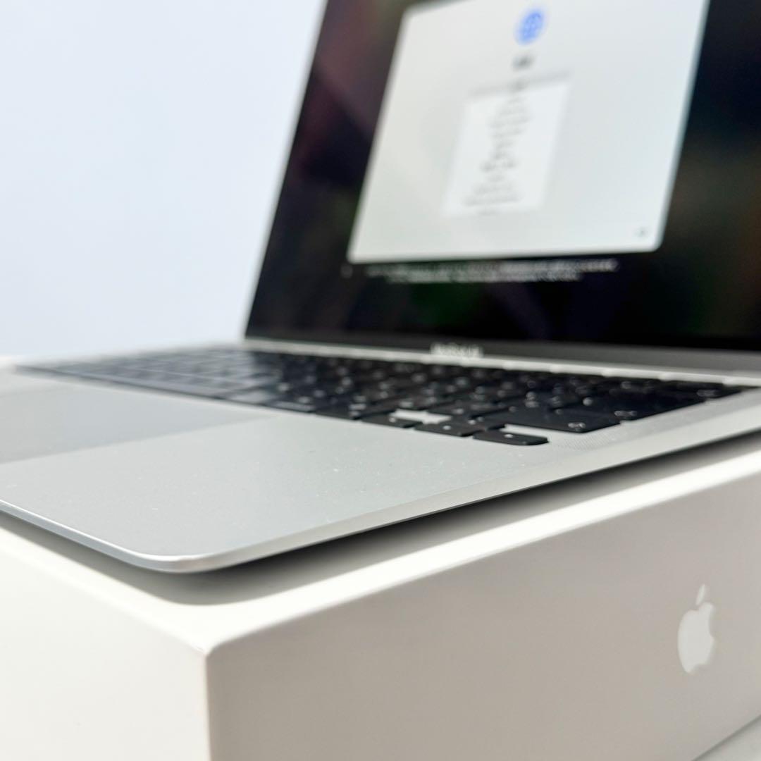 【美品】Macbook Air M1 2020 シルバー 16GB/256GB