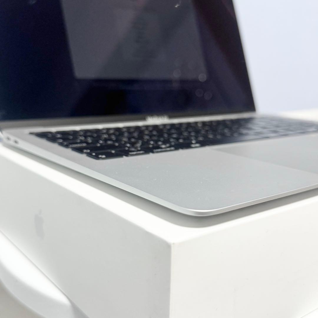 【美品】Macbook Air M1 2020 シルバー 16GB/256GB