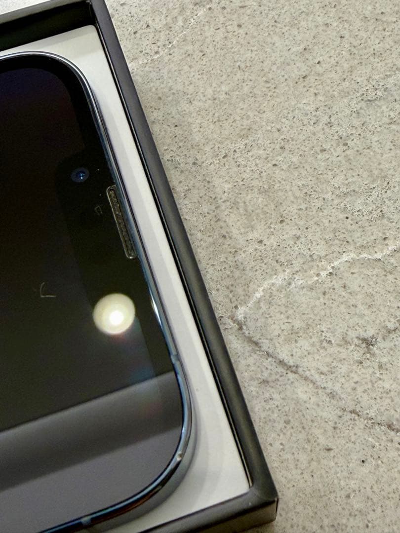 iPhone 13 Pro シエラブルー 256GB アメリカで購入