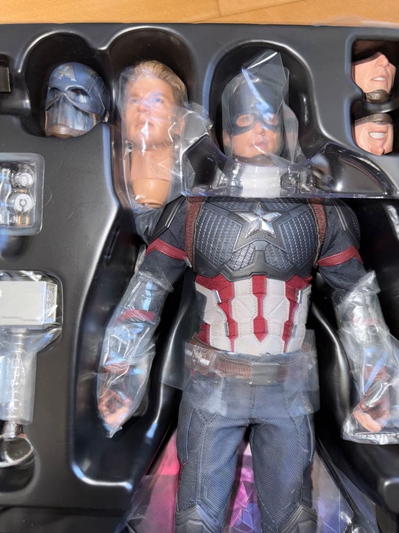 ア*ド様 ホットトイズ【MMP】 『アベンジャーズ／エンドゲーム』キャプテン・ア