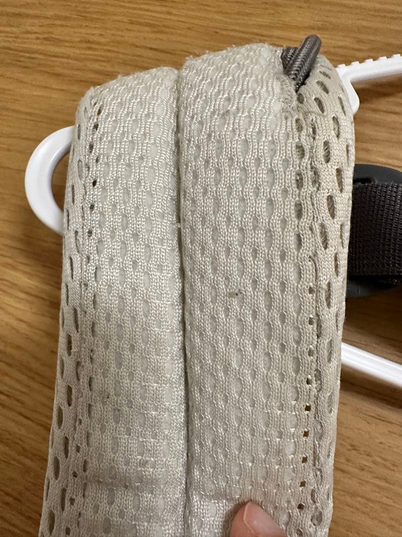 ベビーキャリア Harmony メッシュ クリーム