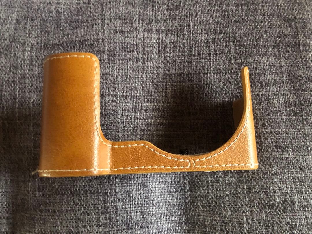 【極美品】Sony α5000 ホワイト/ 箱、保証書、望遠レンズ、ストラップ付