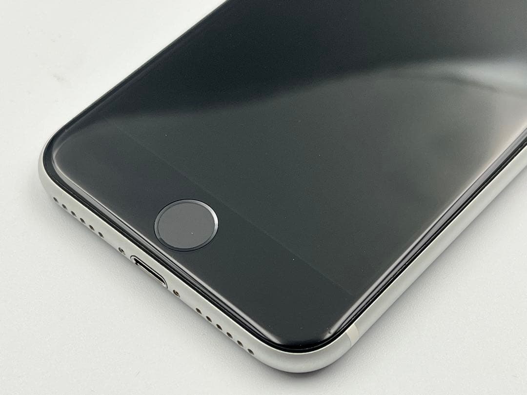 Apple iPhone SE (第二世代) A2296 64GB ホワイト