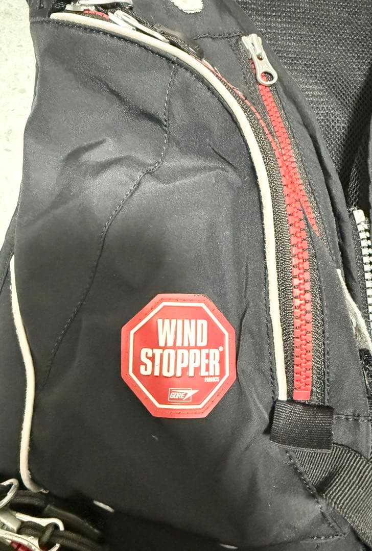 がまかつ　ライフジャケット Lサイズ　Windstopper ブラック×シルバー