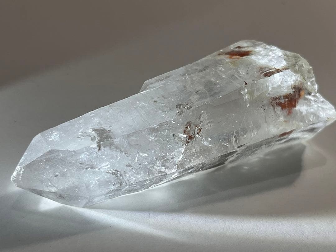 炎の精霊ঌ 　アンフィボールインクォーツ✨　原石　ポイント　クリスタル　水晶