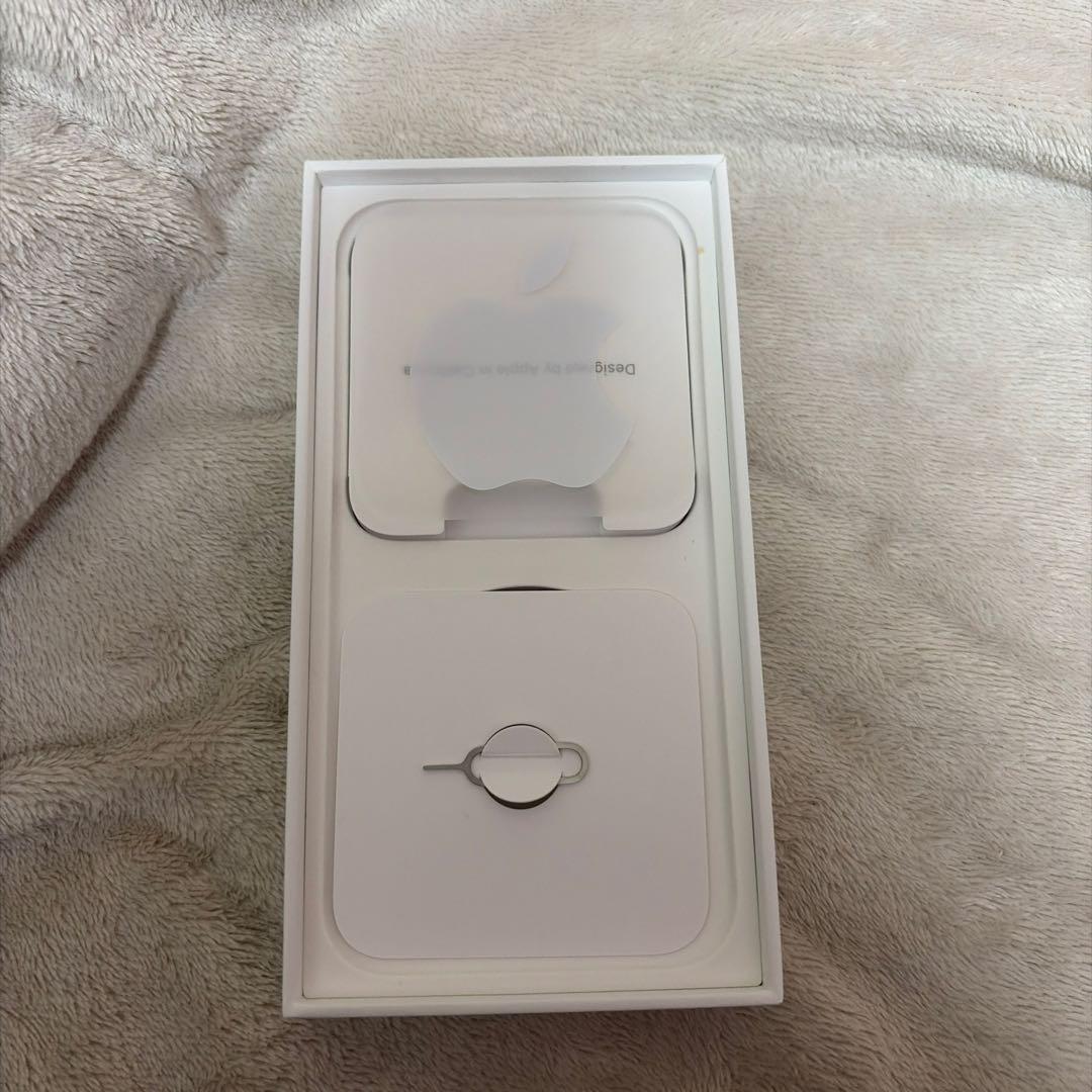 Apple iPhone12 128GB ホワイト　SIMロック解除済み