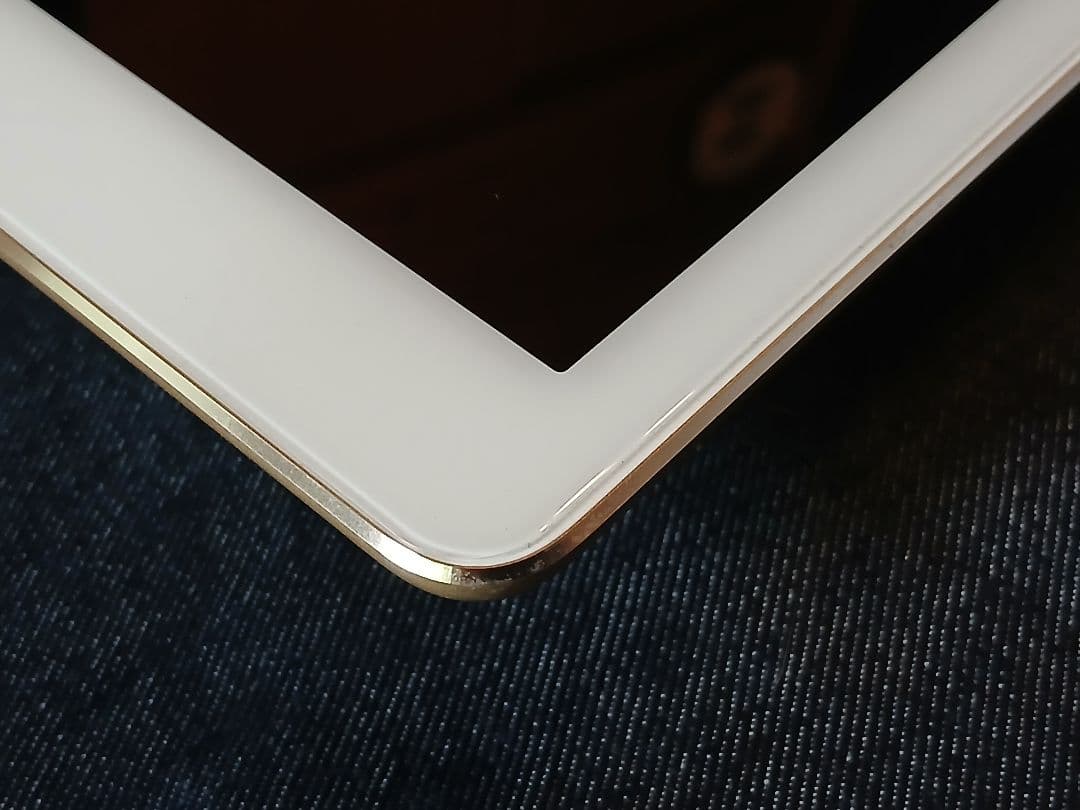 S*m様 iPad Pro12.9インチ 256GB wi-fiセルラー 要リペ