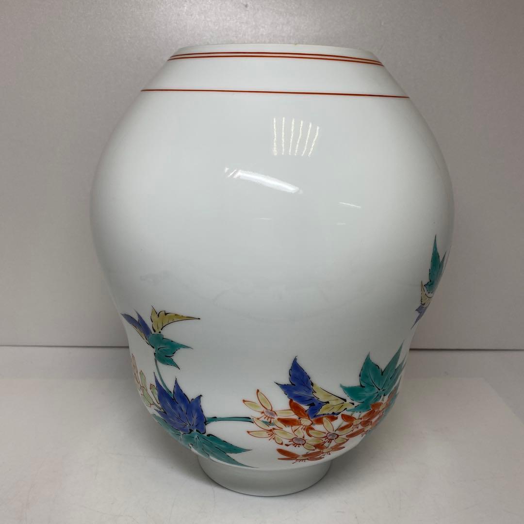 十四代　酒井田柿右衛門　本人作　酒井田正　綿ぼたんづる文　大花瓶　共箱　トカサ