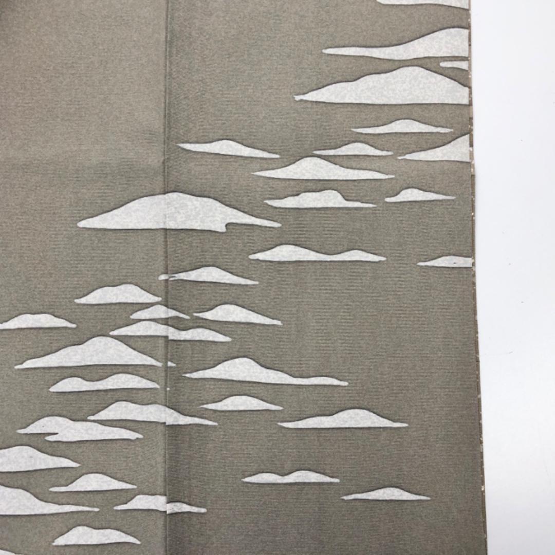 ☆ 牛首紬 付下げ 石川県指定無形文化財 叩き染 薄利休鼠色 K-5414