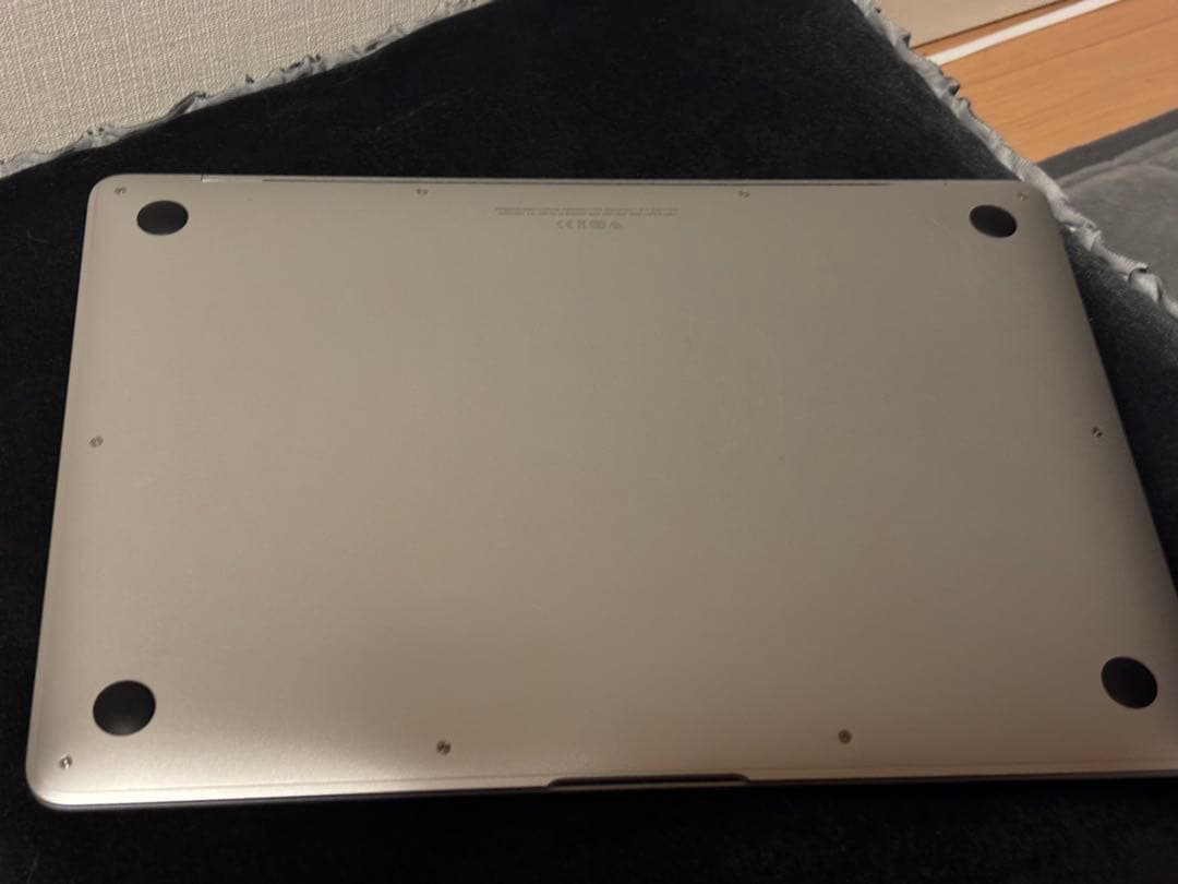 MacBook Air13インチ　M1 2020